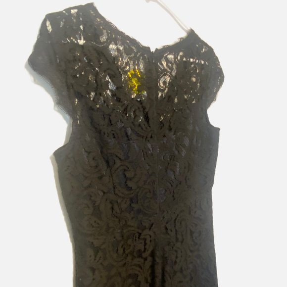 Adrianna Papell Black Lace Dress - Size 12 - Picture 6 of 11